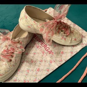 Supraga Retired Love Shack Fancy Flowers 🌸🌺Canvas Sneaker Size 8 US/EU 39
